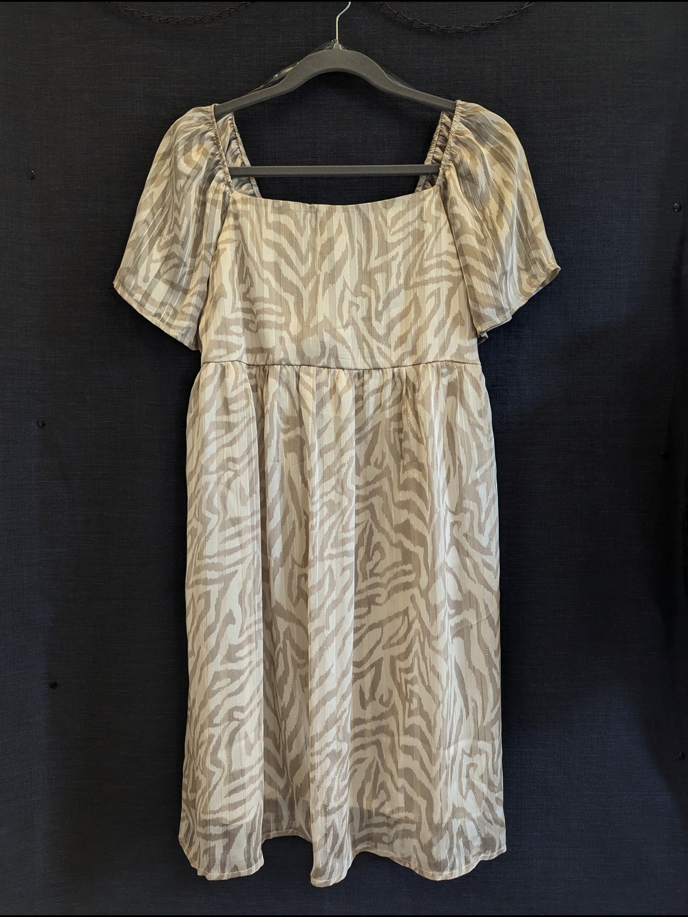 NWT Gilli Neutral Zebra Print Square Neck Dress Medium